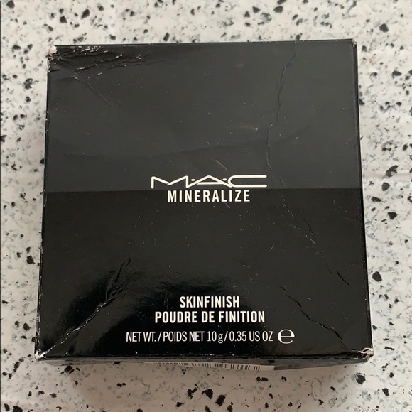 NWT MAC Cosmetics Global Glow Mineralize Skinfinis - Picture 3 of 8